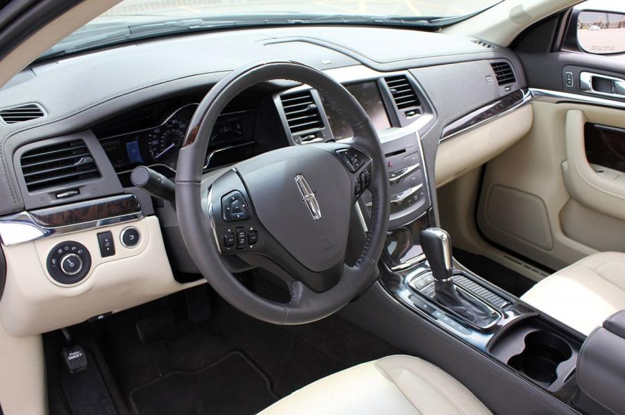  Lincoln MKS EcoBoost 2013 года  (фото 32 из 42)